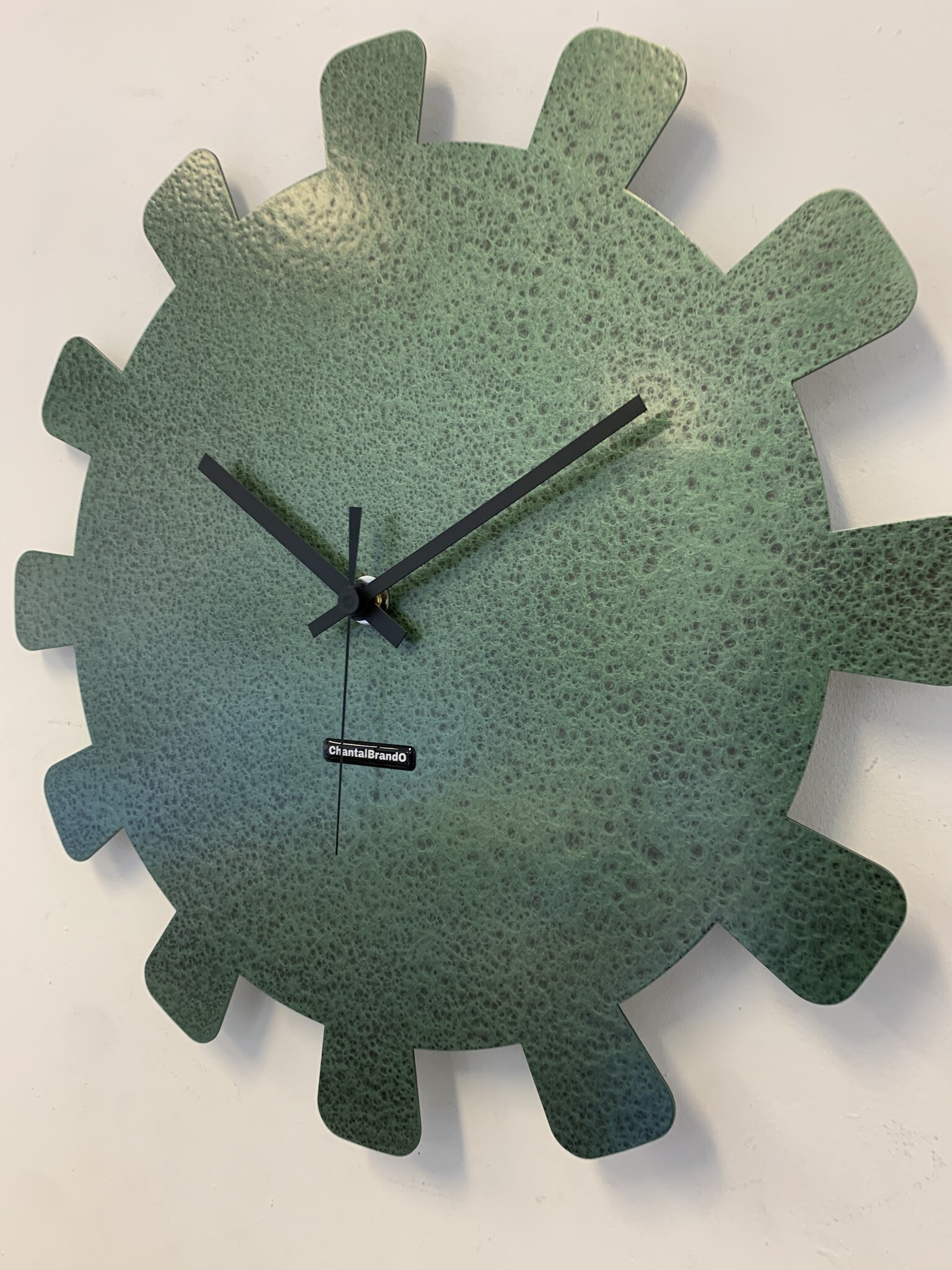 MOSACLOCK GREEN LABEL XL 40 Wandklok Modern Industrieel Design GROEN