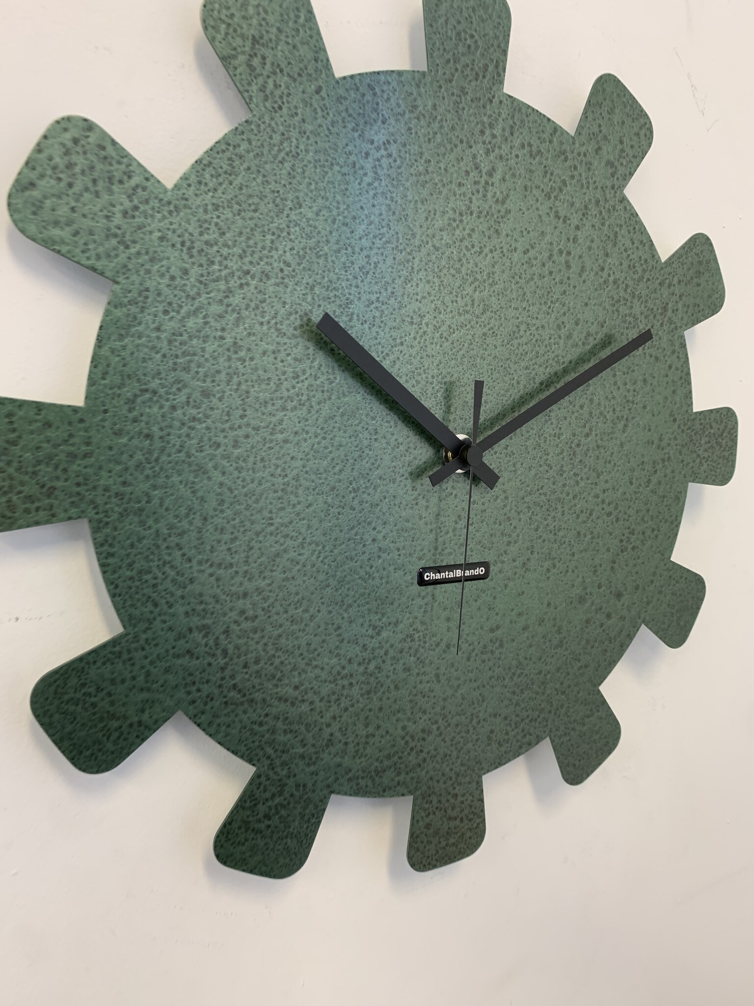 MOSACLOCK GREEN LABEL XL 40 Wandklok Modern Industrieel Design GROEN