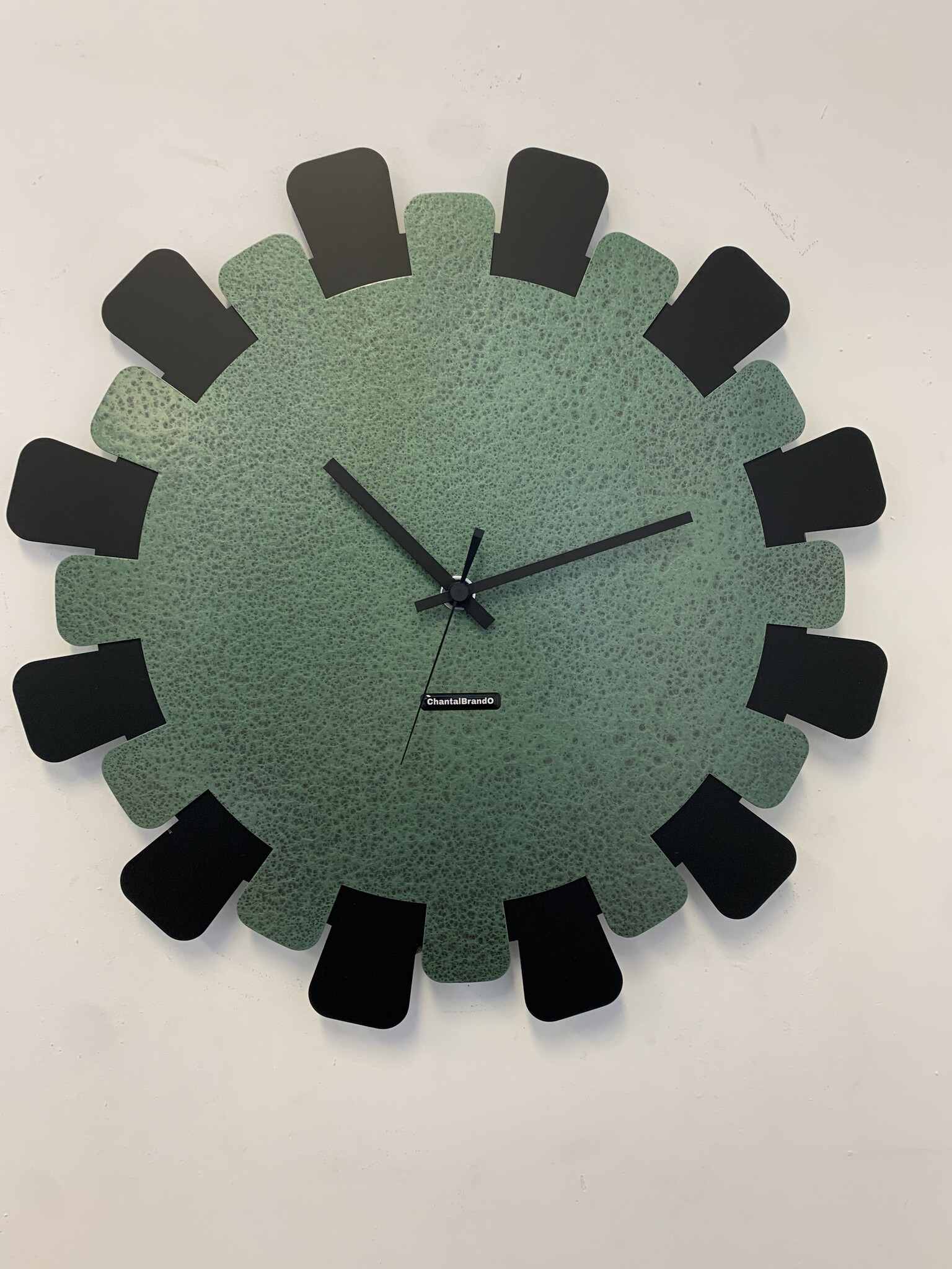 MOSACLOCK GREEN LABEL XL 50 Wandklok Modern Industrieel Design GROEN