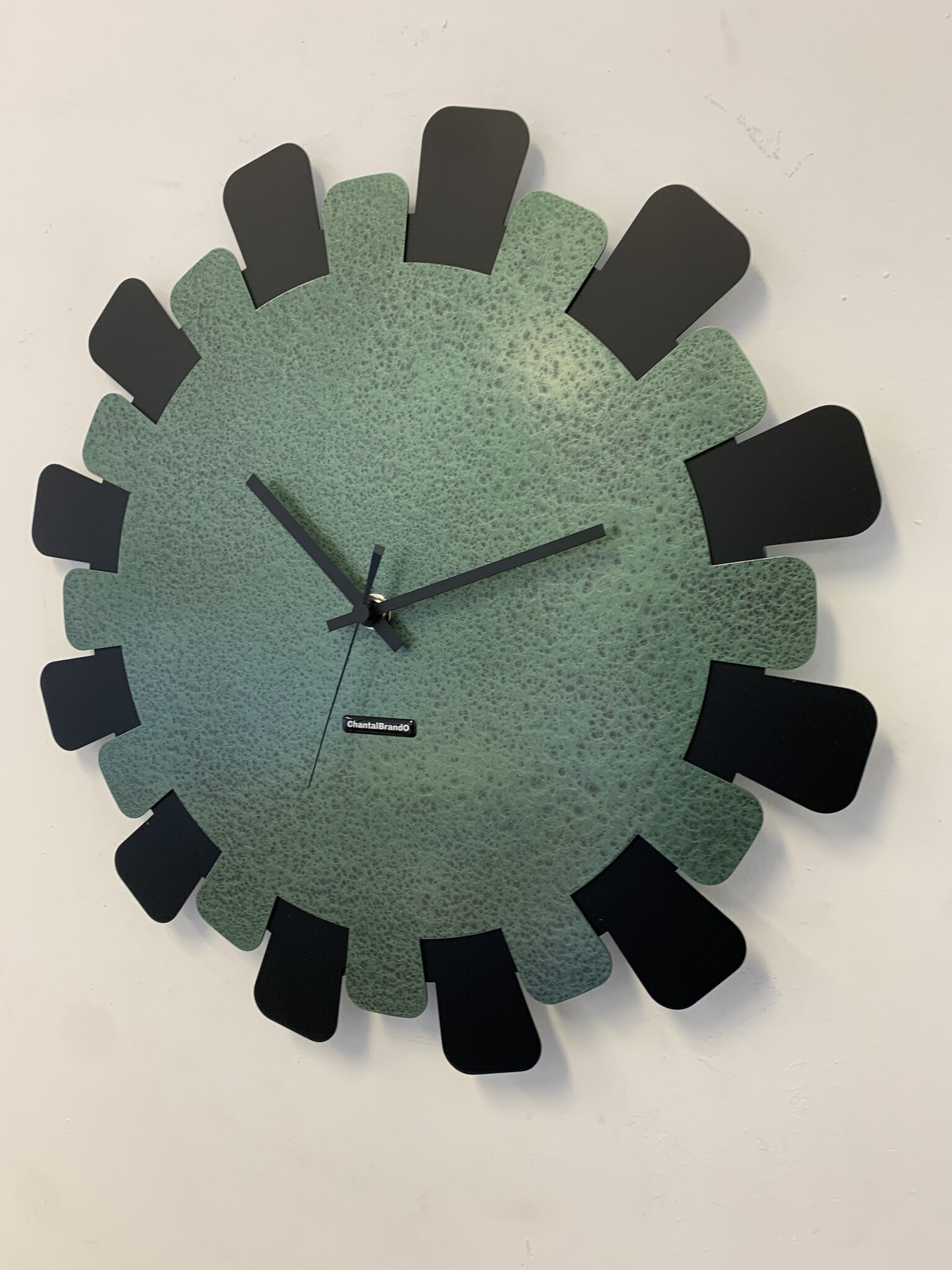 MOSACLOCK GREEN LABEL XL 50 Wandklok Modern Industrieel Design GROEN