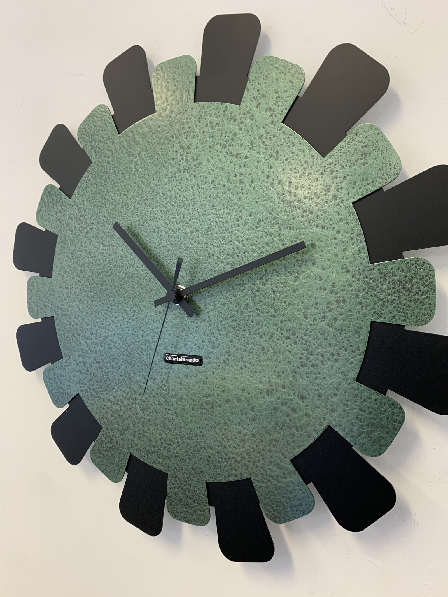 MOSACLOCK GREEN LABEL XL 50 Wandklok Modern Industrieel Design GROEN