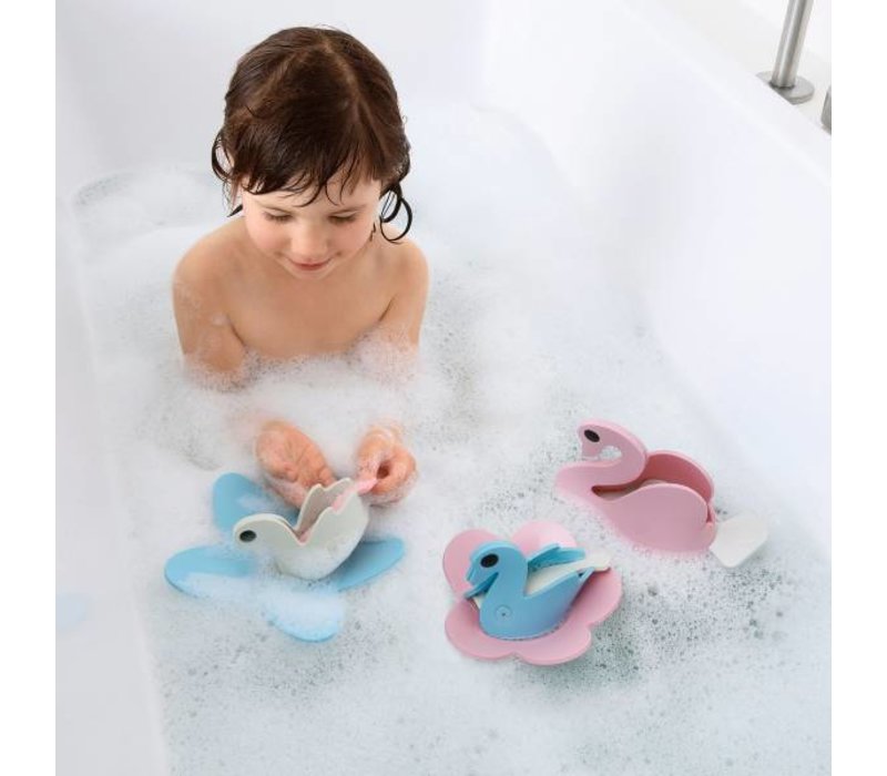 Quutopia 3D Bath Puzzle Set Swan Lake