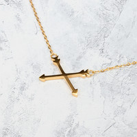 Kuku Necklace Arrow Gold