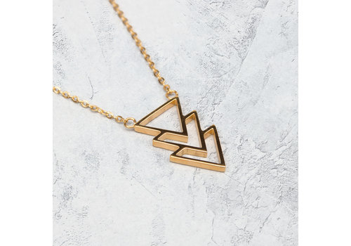 Kuku Kuku Collier Triangle