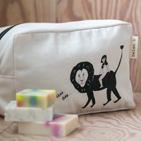 Helen B Trousse De Toilette Big Lion