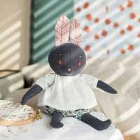 Moulin Roty Poupée Lapin Lune 'Après la Pluie'