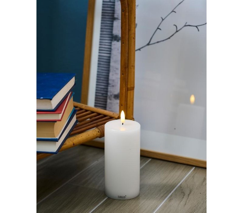 Sille candle Ø7,5xH15cm white