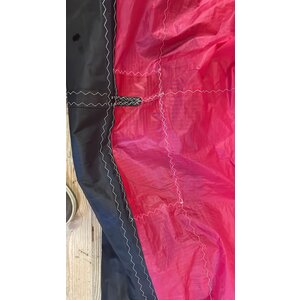 North Tweedehands 2025 North Reach Kite 15m Rubine Red R