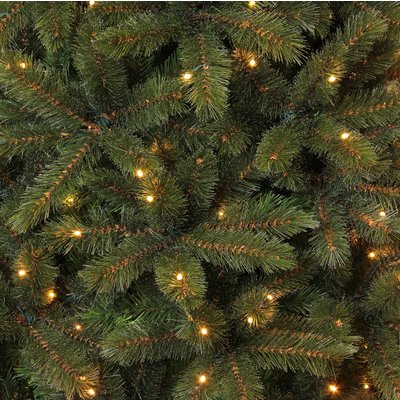 Forest Frosted Pine Slim (schmal) LED - Grün - Triumph Tree künstlicher Weihnachtsbaum