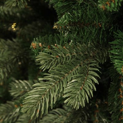 Emerald Pine Half Wall - Groen - Triumph Tree kunstkerstboom