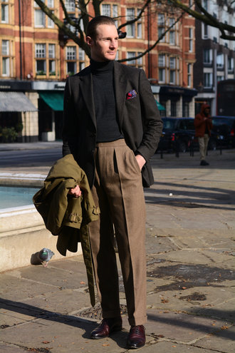 Discover Oliver Brown bespoke: Meet Head Cutter Mike Deans