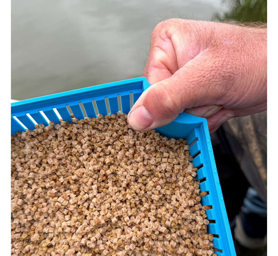 Bait Tube Closed-Lid-Drain