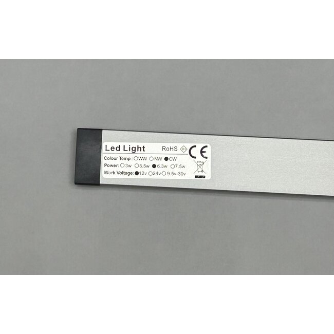 Lumineux et Pratique : Bande LED Plate avec Interrupteur (800 mm)
