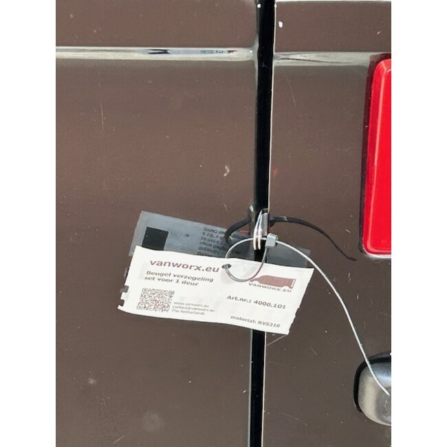 Universeel beugeltje voor verzegeling van de vracht in uw laadruimte.