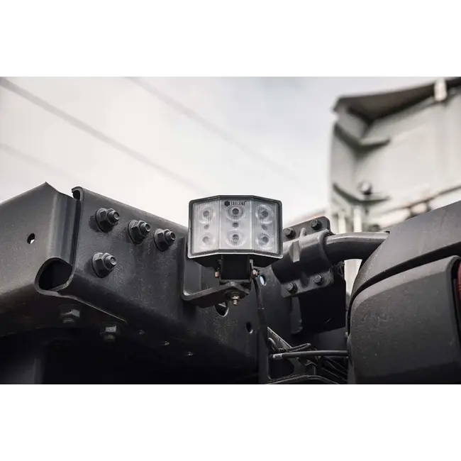 Lampe de travail Edge WF-6056  - Distribution efficace de la lumière pour un éclairage de travail optimal