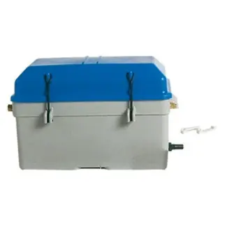 Battery box with ventilation