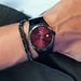 Sem Lewis Aldgate East montre noir et rouge