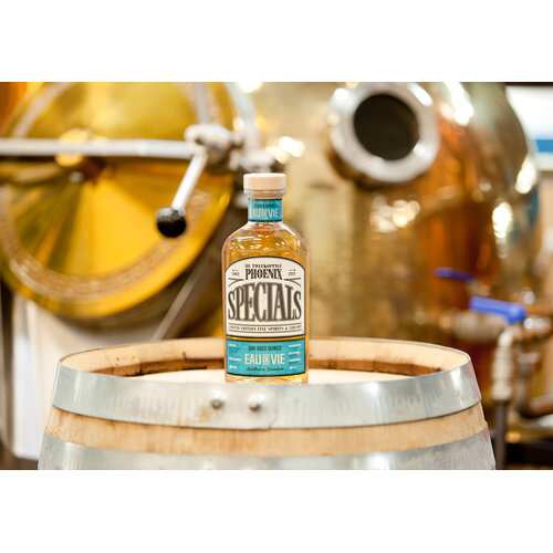 De Tweekoppige Phoenix Quince Eau De Vie De Tweekoppige Phoenix Quince Eau De Vie