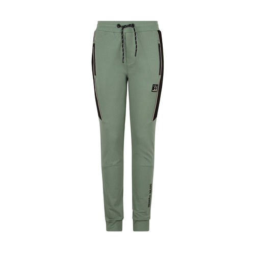 Indian Blue Jeans Indian Blue jongens joggingbroek met zwarte bies Light Green Indian Blue Jeans Indian Blue jongens joggingbroek met zwarte bies Light Green