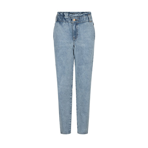 Indian Blue Jeans Indian Blue meiden jeans Lucy Mom Fit Light Denim Indian Blue Jeans Indian Blue meiden jeans Lucy Mom Fit Light Denim