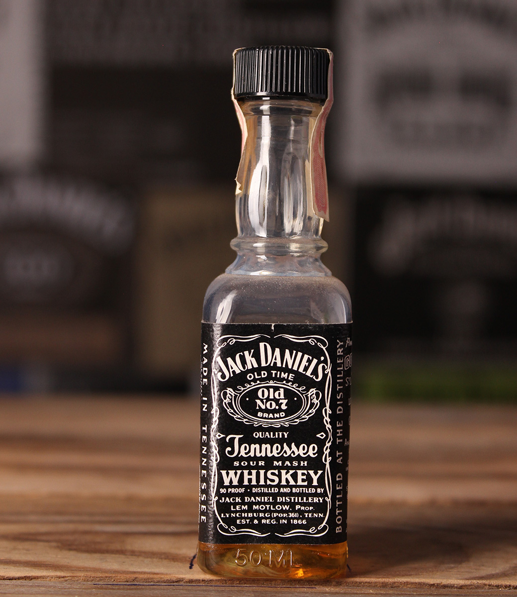 JACK DANIEL'S - Black Label - old pet mini's 90 proof - Jack's Safe