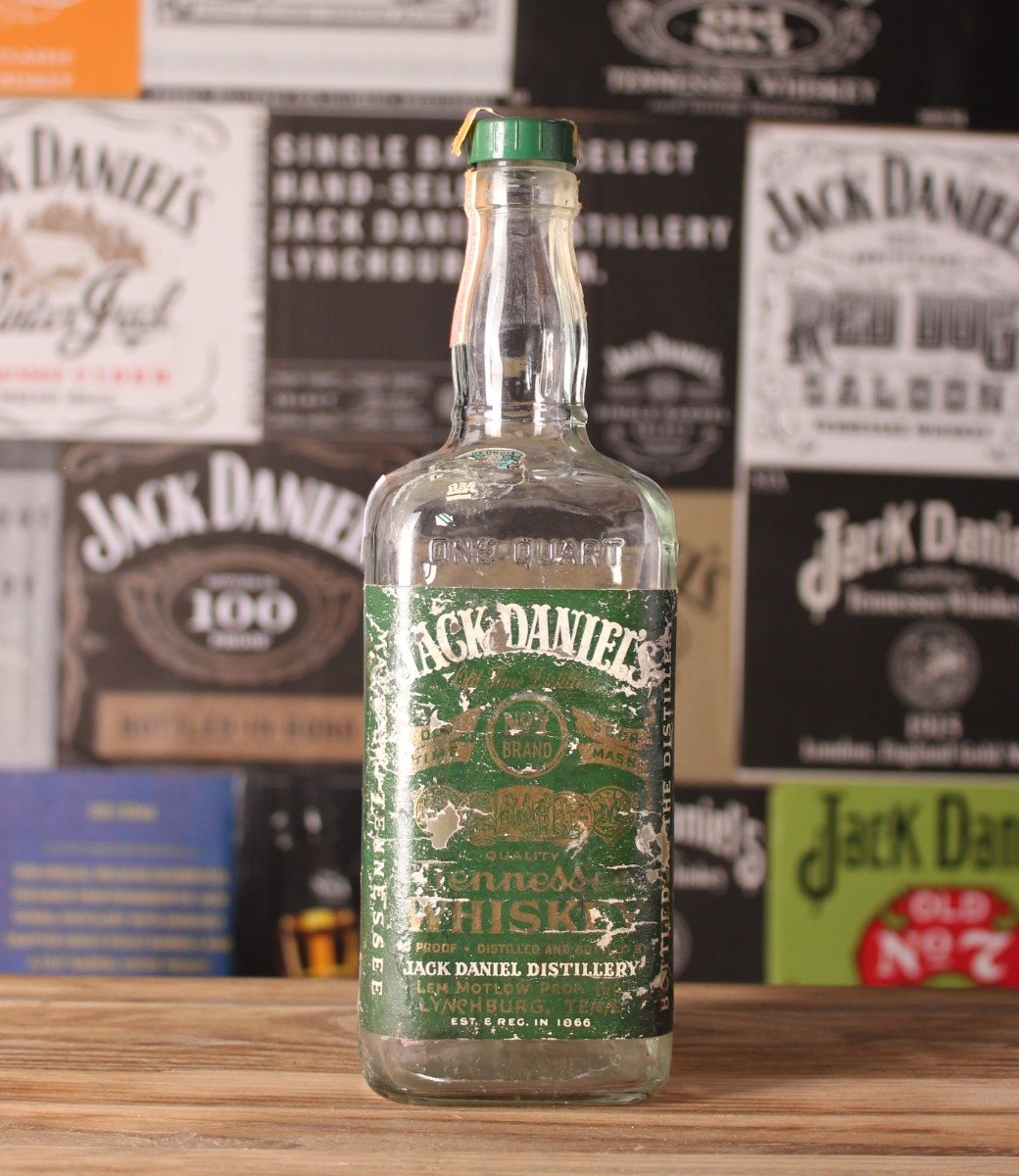 JACK DANIEL'S - Glassware - Empty Green Label "one quart" from 1975