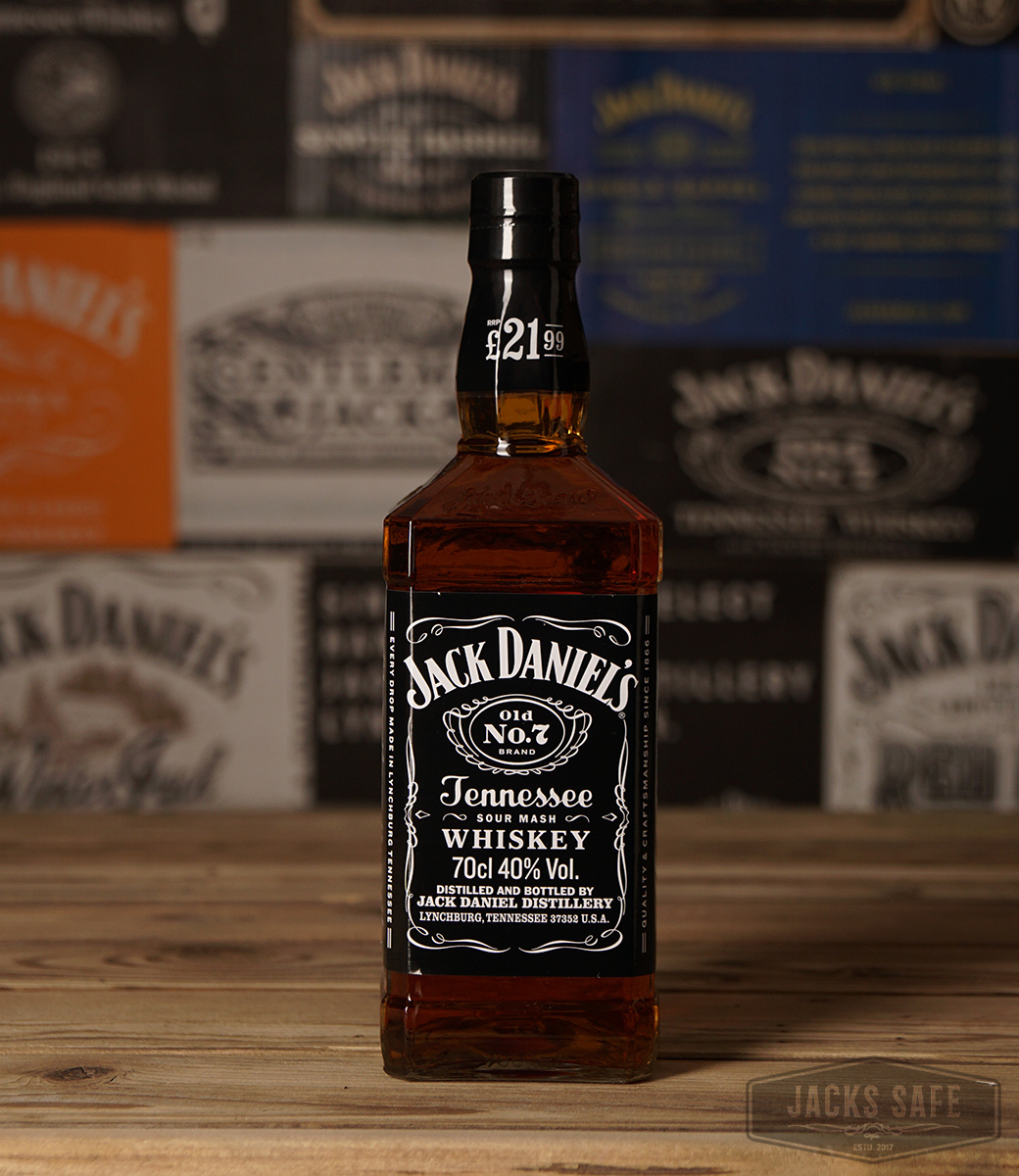 JACK DANIEL'S  - Black Label - Evo - 700ml - PRICE MARKED GBP - JAPAN - 2020