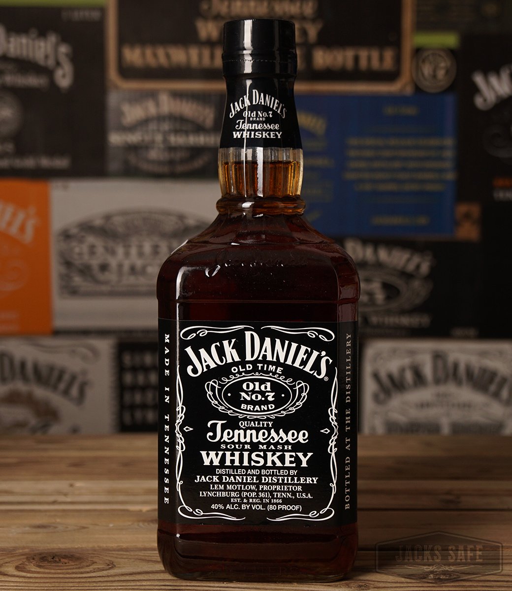 Jack\'s - - US Safe 1750ml Short Jack - Black Daniel\'s 40% - - Label - Heritage -
