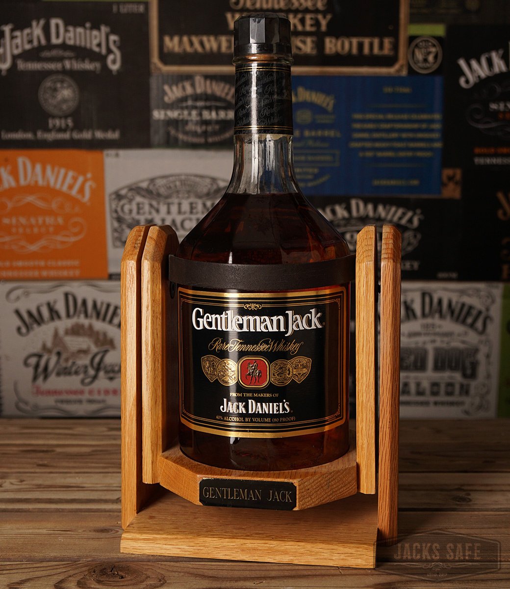 JACK DANIEL'S - Gentleman Jack - 3rd Gen - 1750ml - Wood cradle