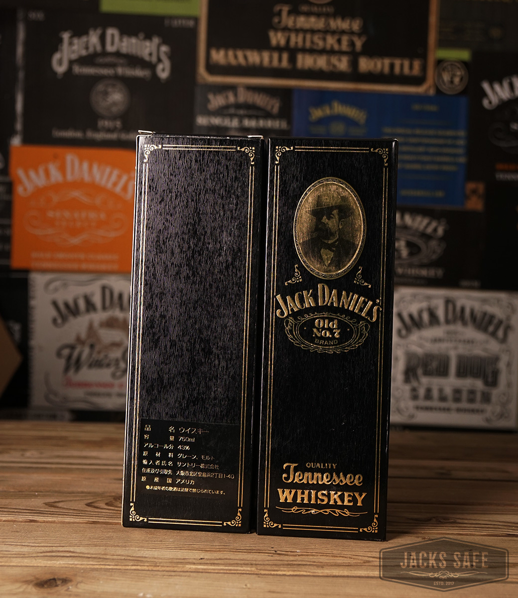 JACK DANIEL'S - Black Label Old Nº 7 boxen 700ml TN Whisky op bodem - Only box - UNFOLDED - GREAT SHAPE