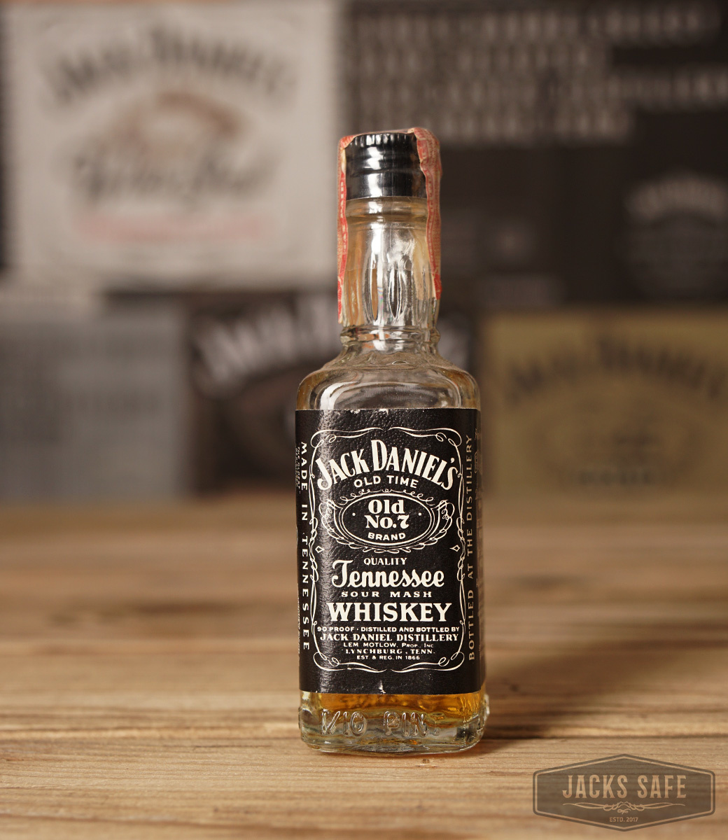 JACK DANIEL'S - Black Label - 1978 - 1977 -  1/10th pint - JAPAN - 48ML - 45%