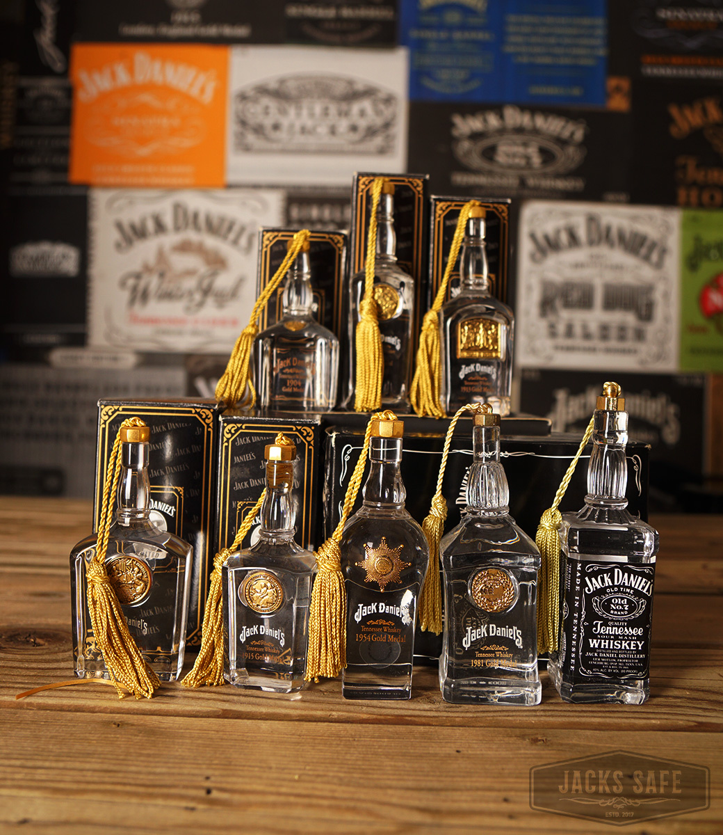 JACK DANIEL'S - GOLD MEDAL ORNAMENTS - SEE DROPDOWN FOR AVAILABILITY