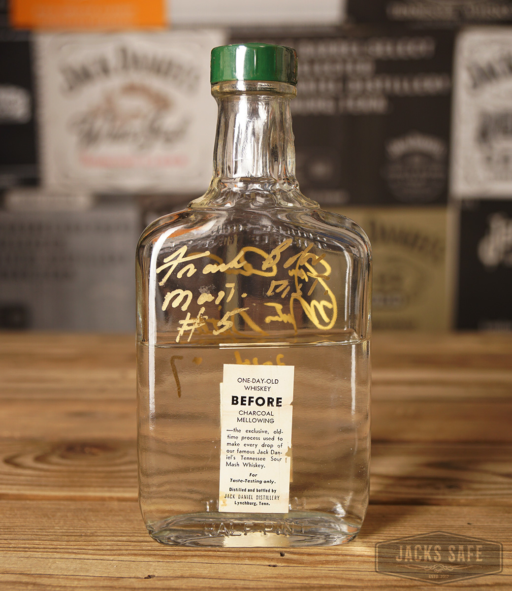 JACK DANIEL'S Specials BEFORE BOTTLE 1963 HALF PINT GOOD CO
