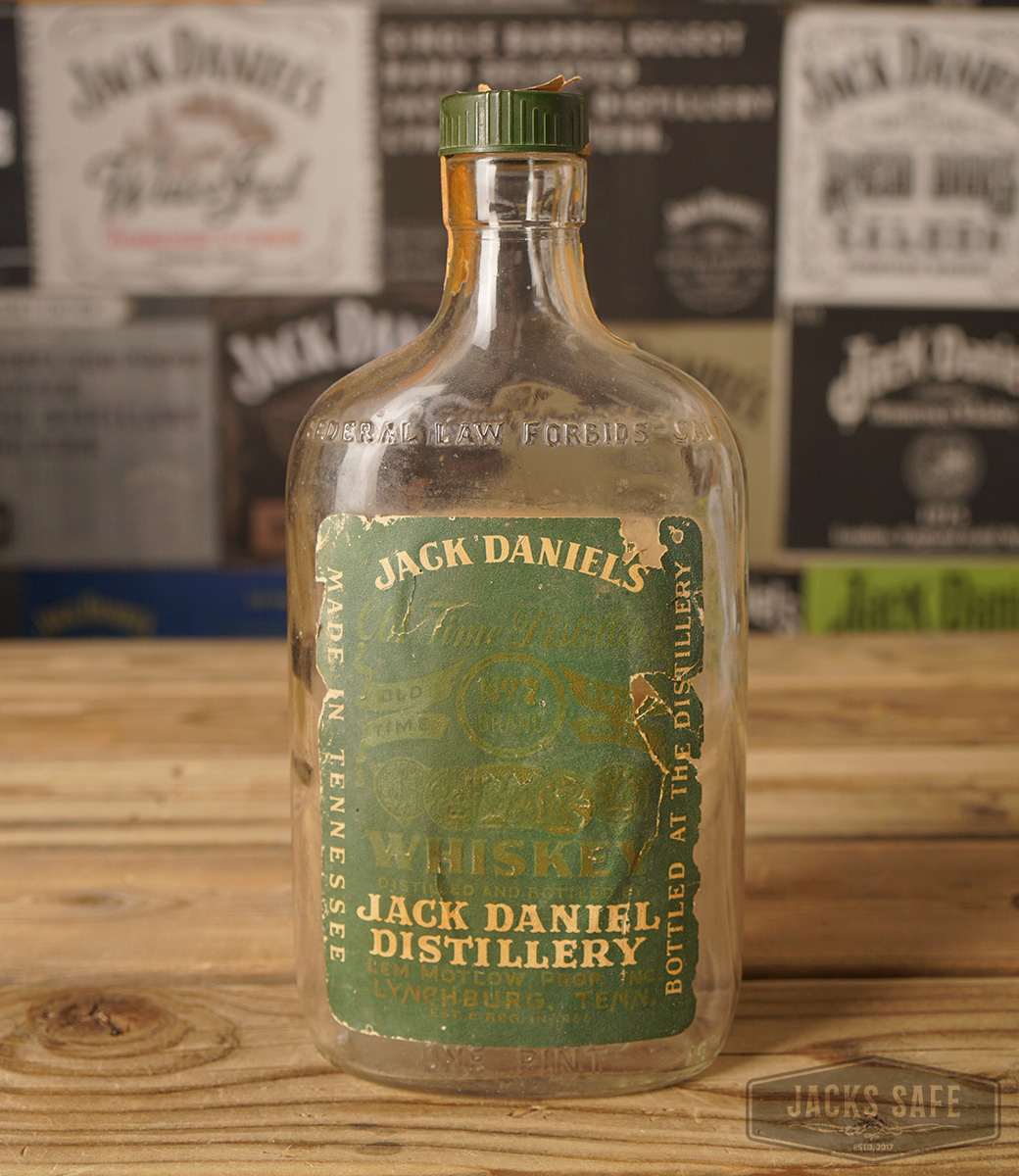 JACK DANIEL'S GREEN LABEL EMPTY BOTTLE ONE PINT 1951 3 YEAR