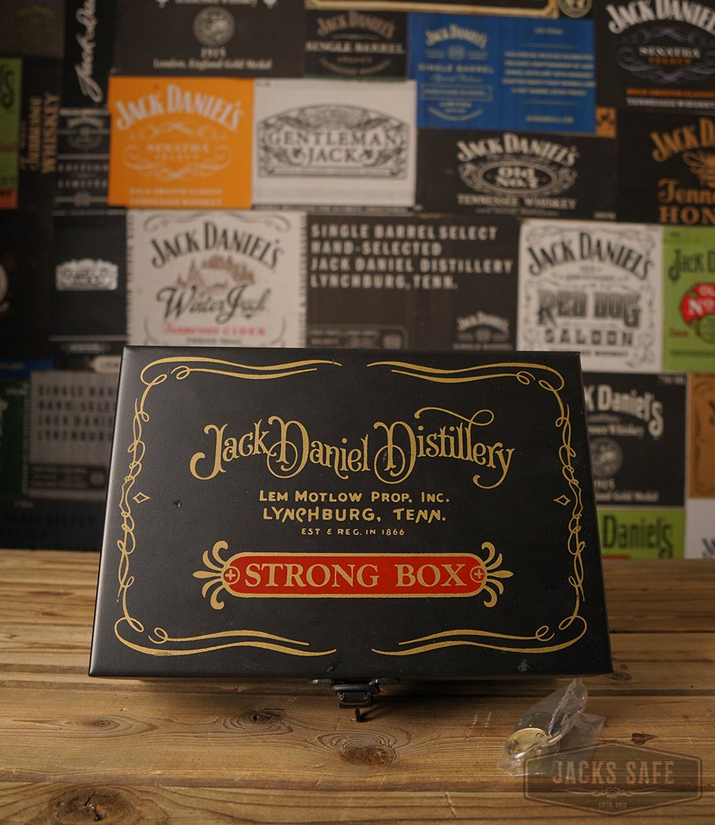 JACK DANIEL'S - OLD NR 7 - STRONG BOX - 2 X 500ML - FAKESEAL - IN BOX - BRAND NEW - 1982
