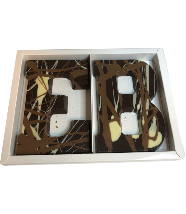 doppelte Art-Déco Schokoladenbuchstaben
