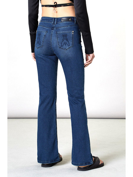 PATRIZIA PEPE Patrizia Pepe jeans met uitlopende flairpijp en logo op achterzakken diep Blauw