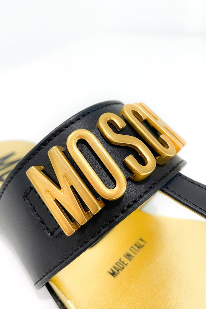 MOSCHINO + Kids Moschino slipper met gouden logo Zwart (vallen een maat kleiner uit)