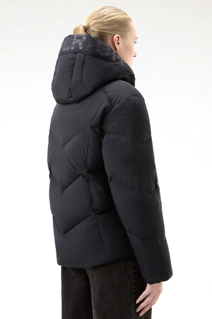 WOOLRICH Woolrich Alsea short down jacket Black