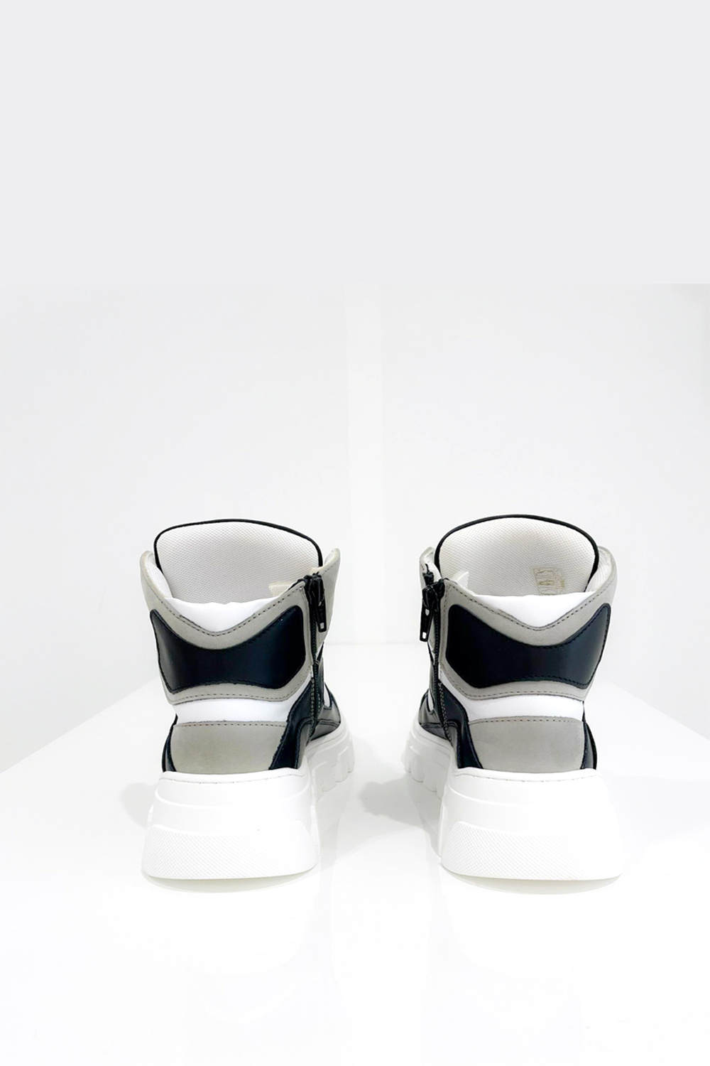 Z (S(UPER SALE Dsquared2 high trainers grey  white Black