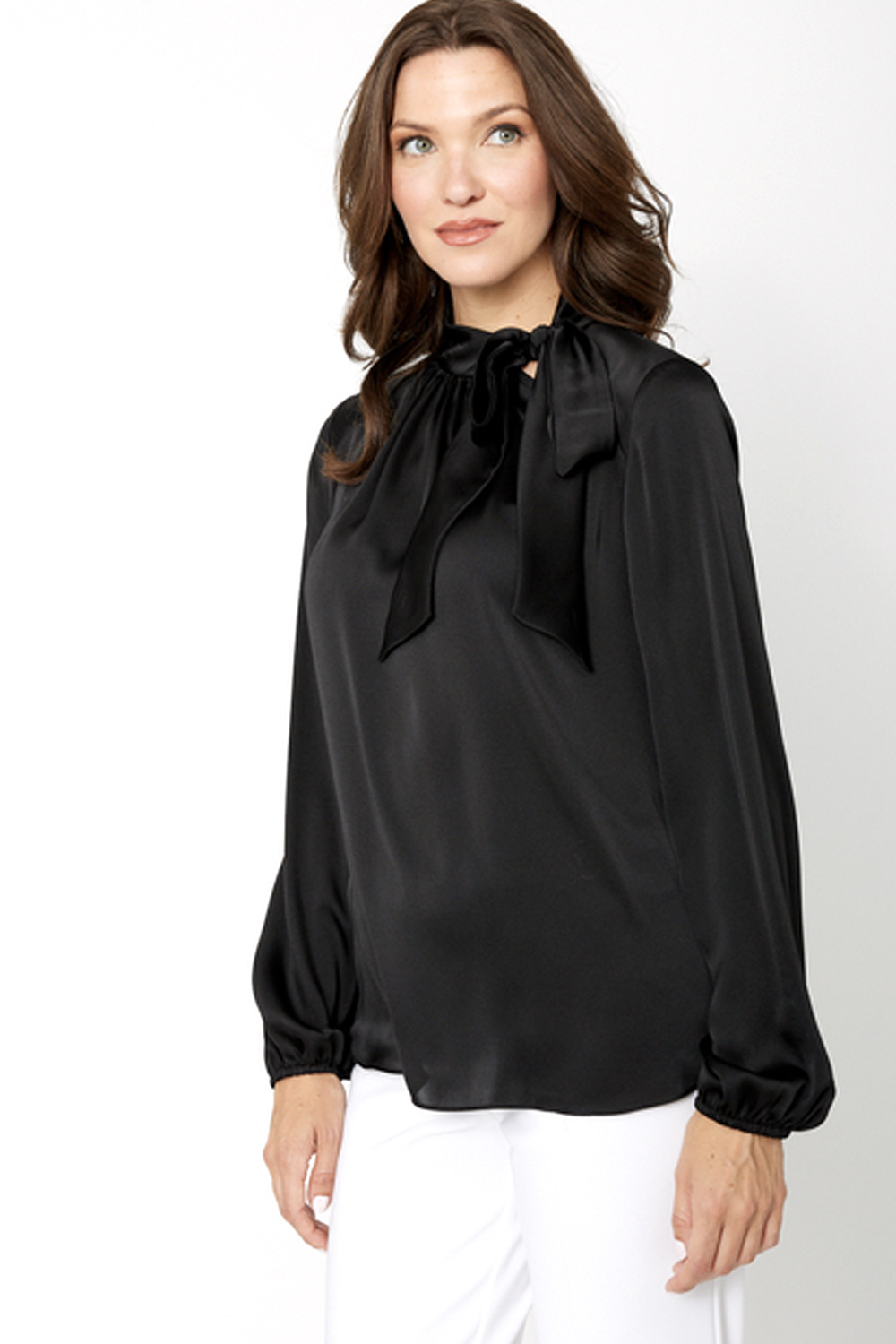 JOSEPH RIBKOFF Joseph Ribkoff  satijnen top met sjaal Zwart ( valt ruim )