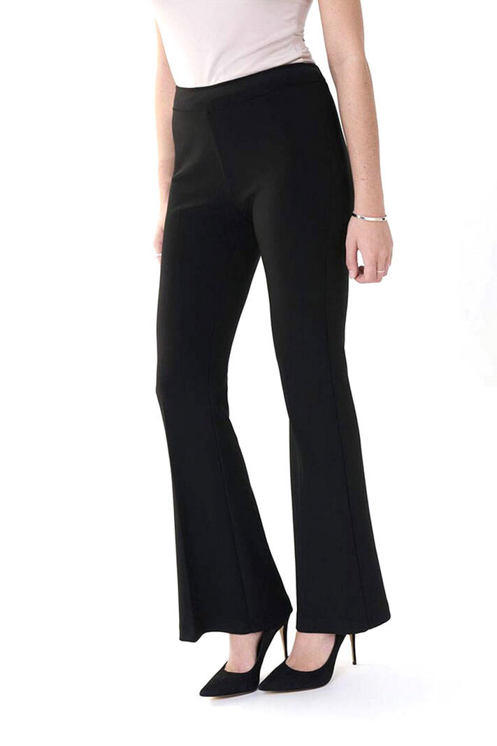 JOSEPH RIBKOFF Joseph Ribkoff flaired trousers with stretch Black