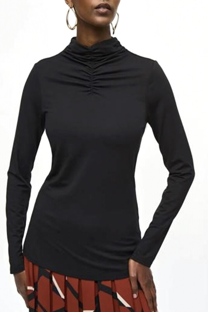 JOSEPH RIBKOFF Joseph Ribkoff top long sleeve and neckline Black