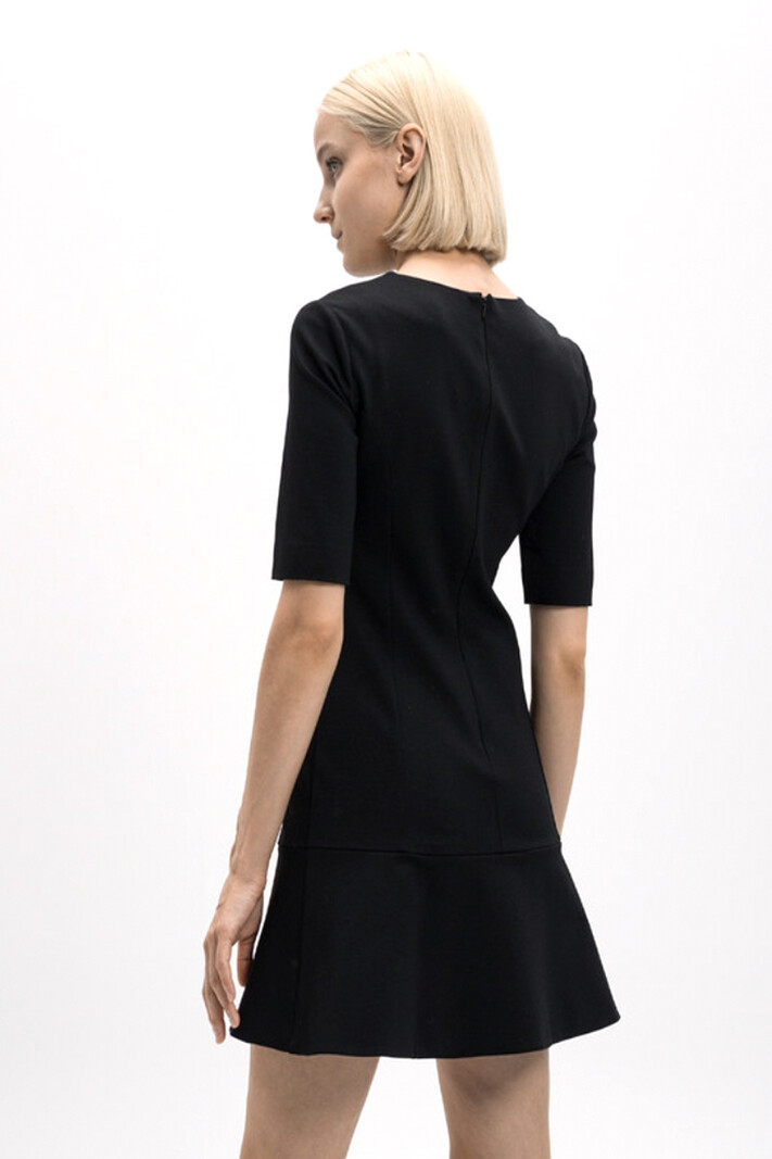 TWINSET Twinset jurk met cain gouden logo in de taille Zwart