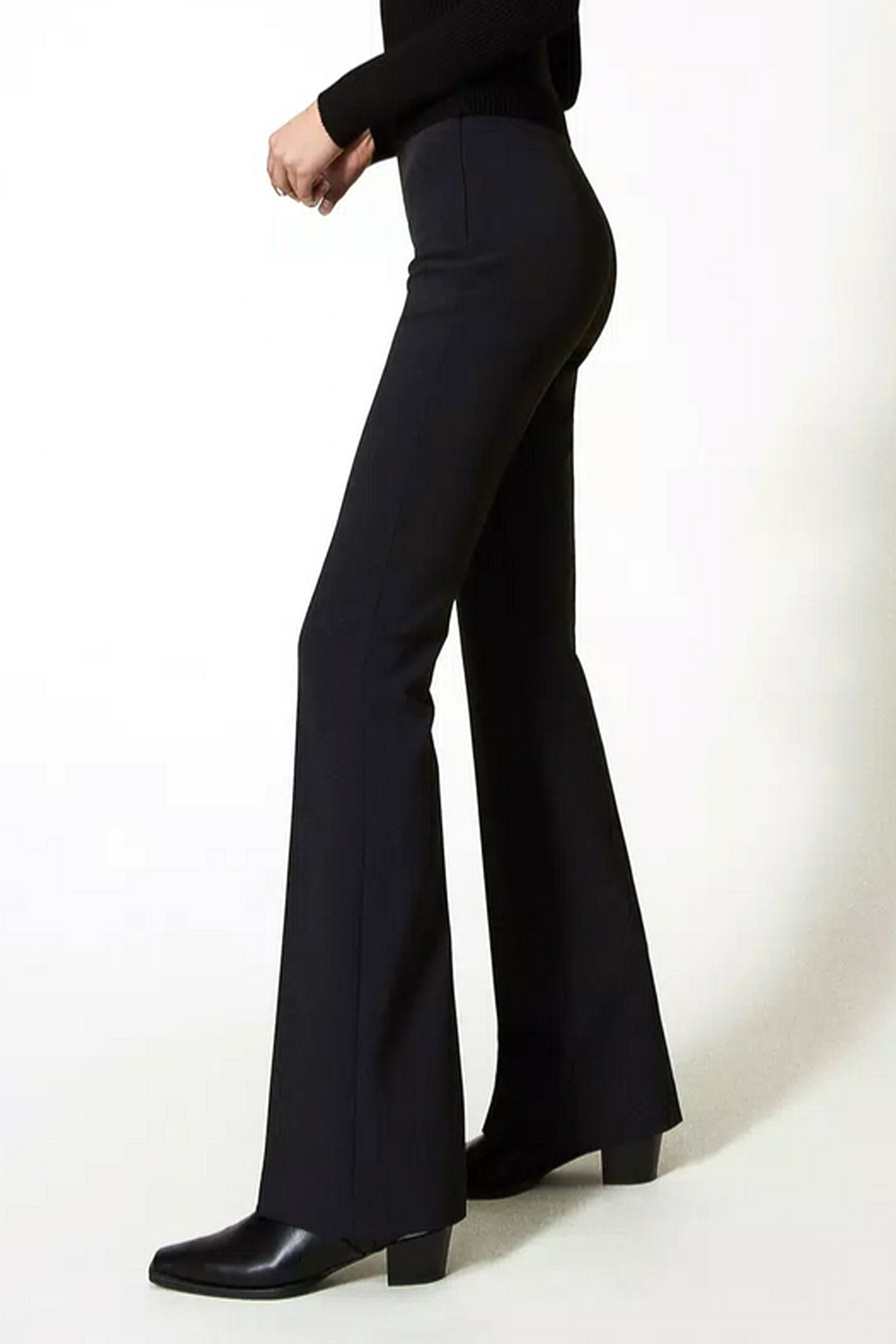 TWINSET Twinset flaired pantalon met logo op achterzijde ZWART