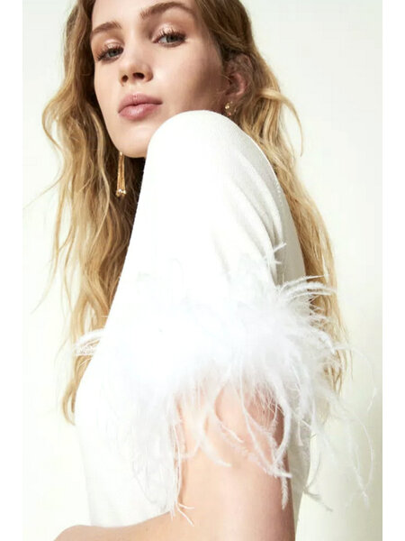 TWINSET Twinset knitted top with feathers cream WHITE ( feathers can be knotted off)