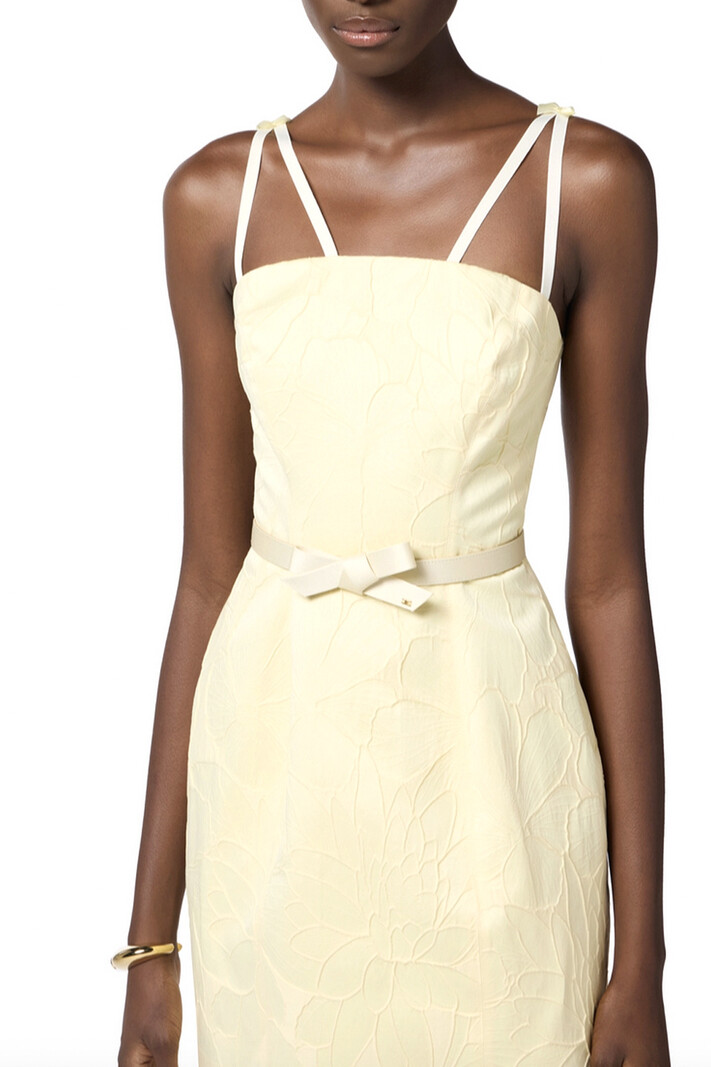 ELISABETTA FRANCHI Elisabetta Franchi jurk met strikjesbij schouderband en in ceintuur Lemonade GEEL