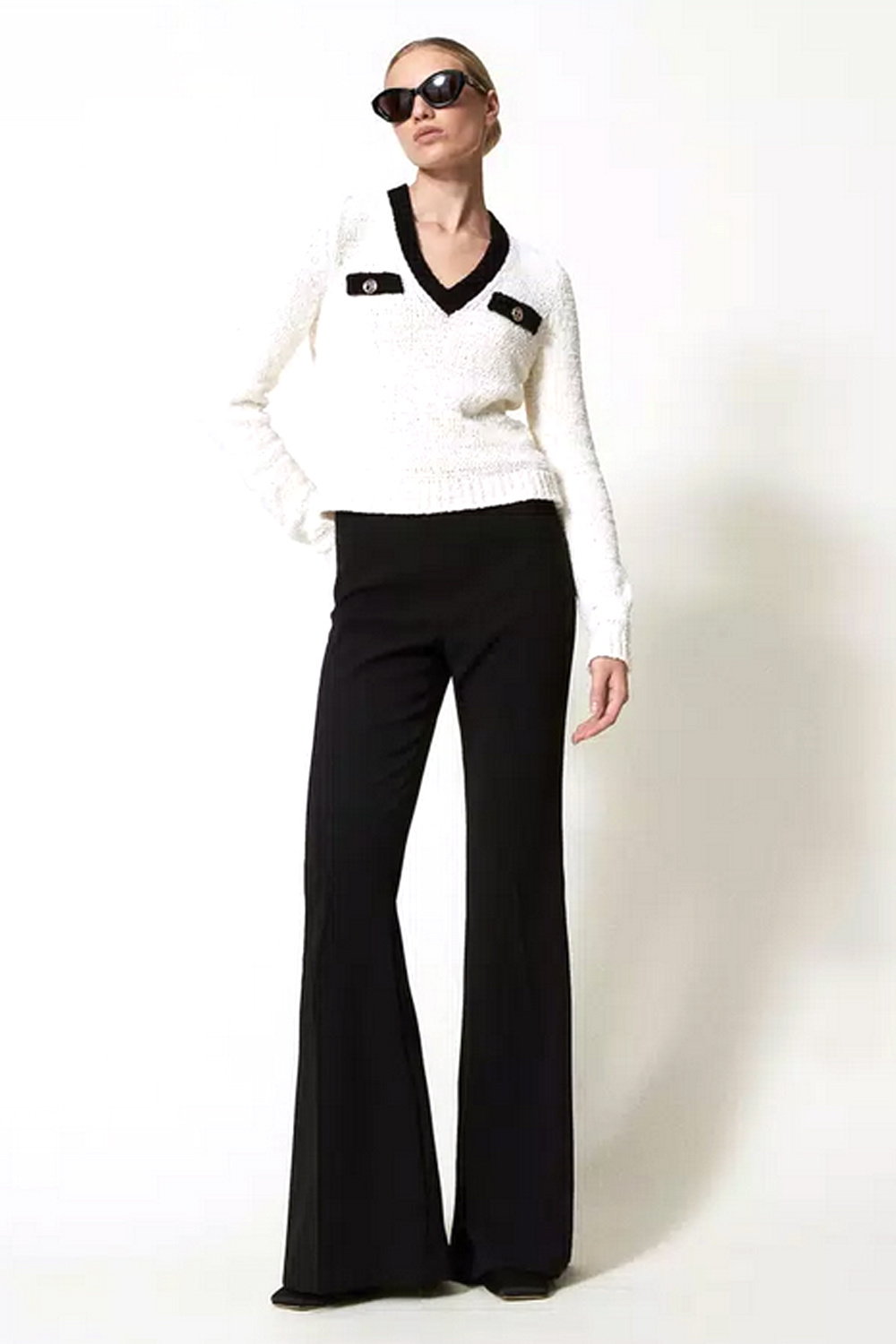 TWINSET Twinset knit sweater with v-neck and BLACK piping cream WHITE