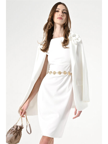 DRESSCODE STYLES RC mouwloze getaileerd jurk met rits achterzijde WIT