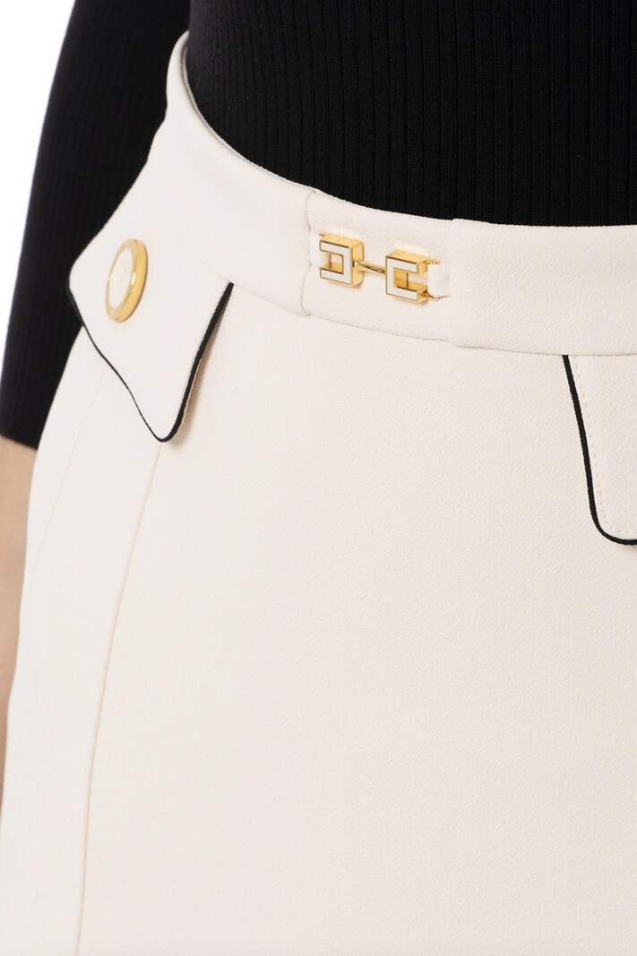 ELISABETTA FRANCHI Elisabetta Franchi rok met zwarte bies en gouden slotje Buro / room WIT
